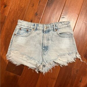 ZARA light washed high waisted denim shorts